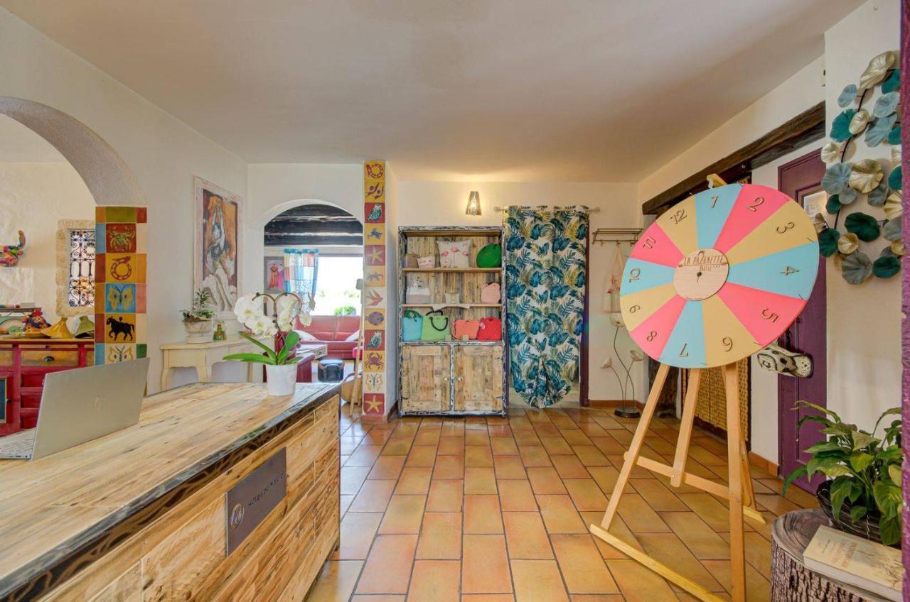 Hotel La Palunette Сен Мари де ла Мер Екстериор снимка