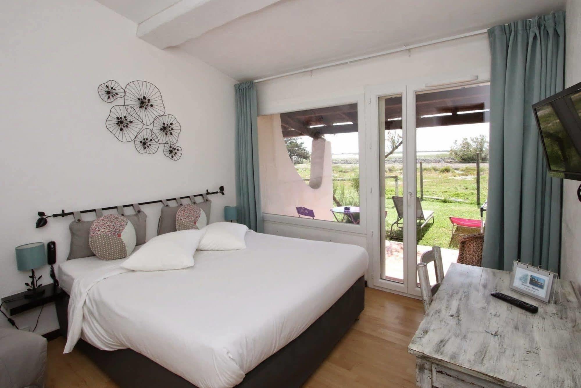 Hotel La Palunette Сен Мари де ла Мер Екстериор снимка